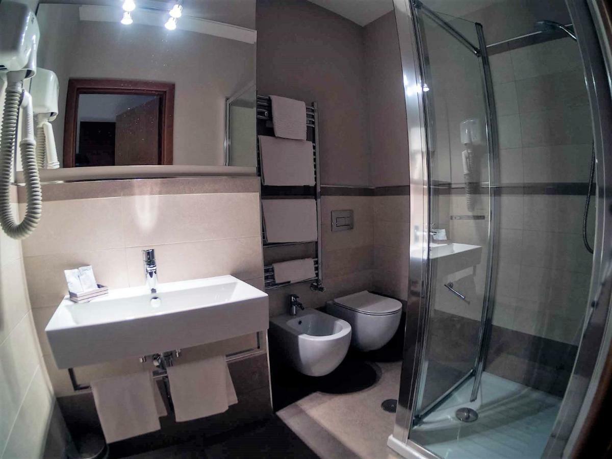 Albergo Dei Leoni Monterotondo  Ngoại thất bức ảnh